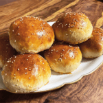 fertig gebackene Burger-Buns