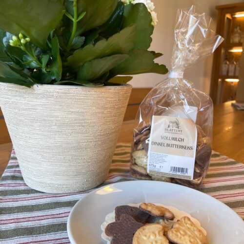 VOLLMILCH-DINKEL-BUTTERKEKS-BLATTERT-MUEHLE
